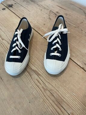 Moonstar Navy low top sneaker men’s size 5 women’s size 37 NWOB